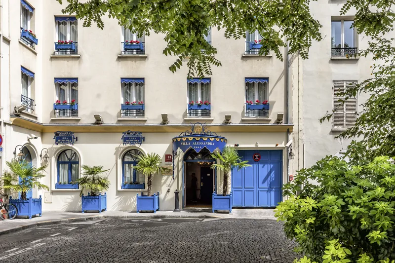 Façade, Villa Alessandra, photographié par Maxime Ledieu